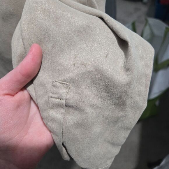 Chicos Womens Beige Long Sleeve Button Up Shirt Size L Neutral Basic Capsule - Picture 6 of 8